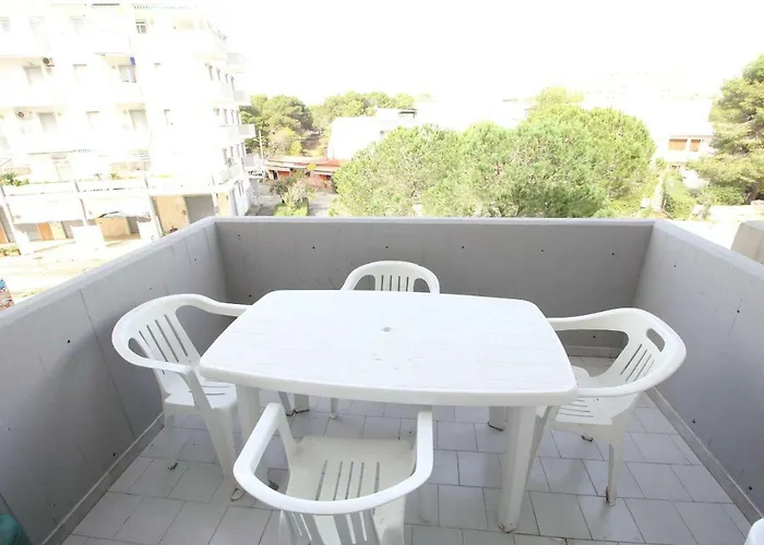 Rivabella D Apartament *